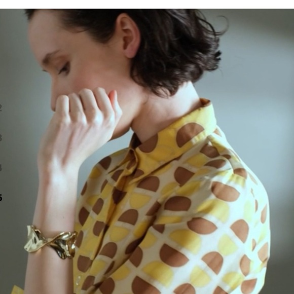 Alexis Bittar Crumpled Metal Twist Cuff Bracelet - Picture 15 of 16